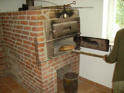 Cafe Holzbackofen.jpg